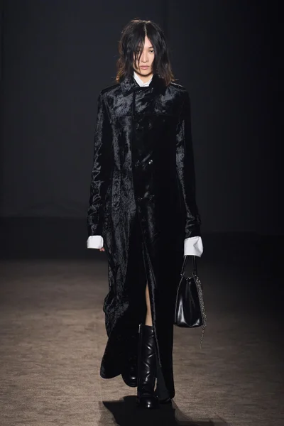 Look 39